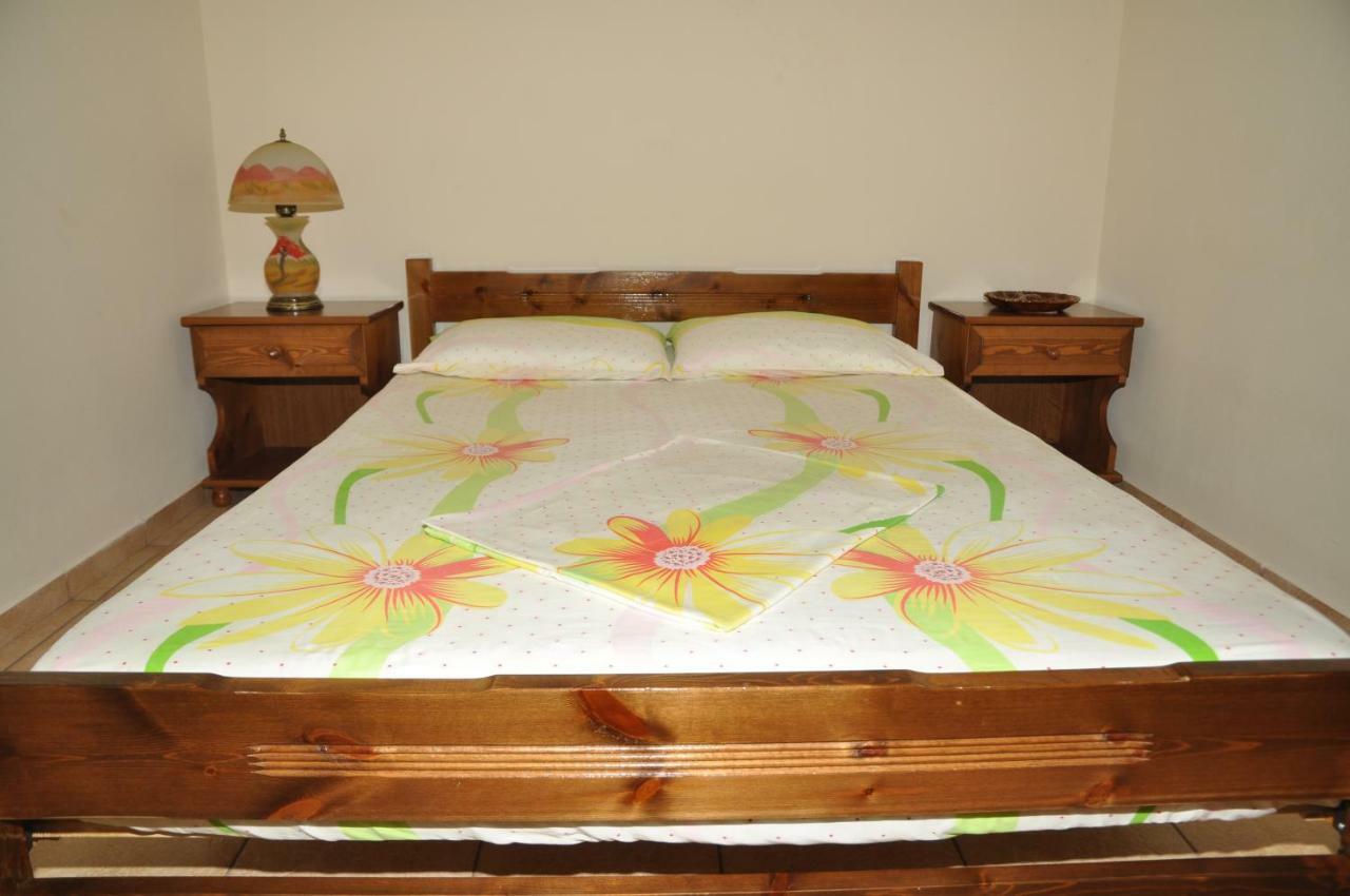Sineti Miltiadis Apartments מראה חיצוני תמונה